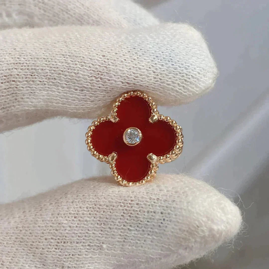 ¡®Loco¡¯CLOVER MEDIUM 1 MOTIFS CARNELIAN  DIAMOND earrings