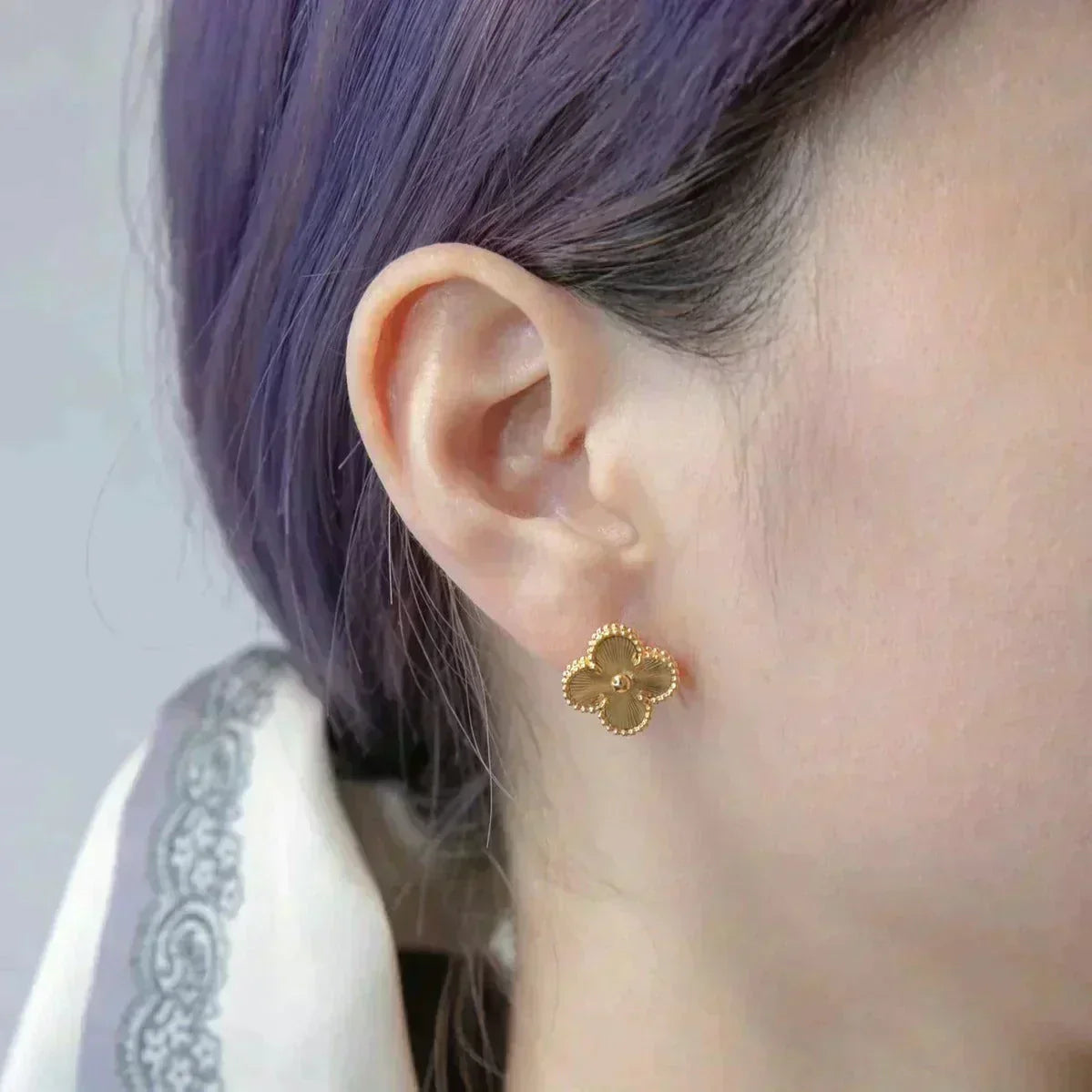 ¡®Loco¡¯CLOVER MEDIUM 1 MOTIFS LASER EARRINGS