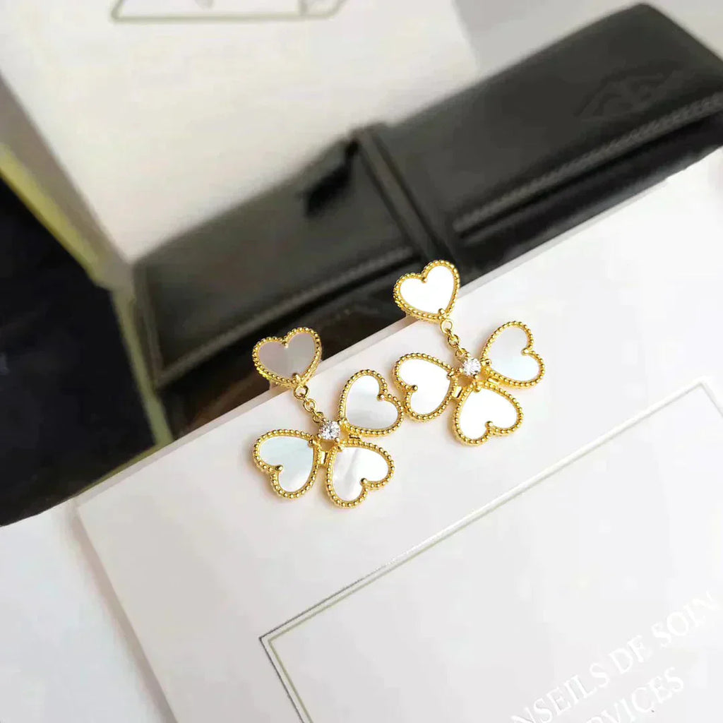 ¡®Loco¡¯CLOVER SWEET WHITE MOP EARRINGS