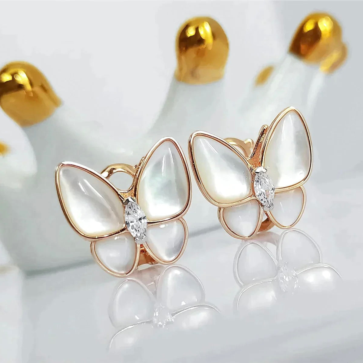 ¡®Loco¡¯BUTTERFLY MOP DIAMOND EARRINGS