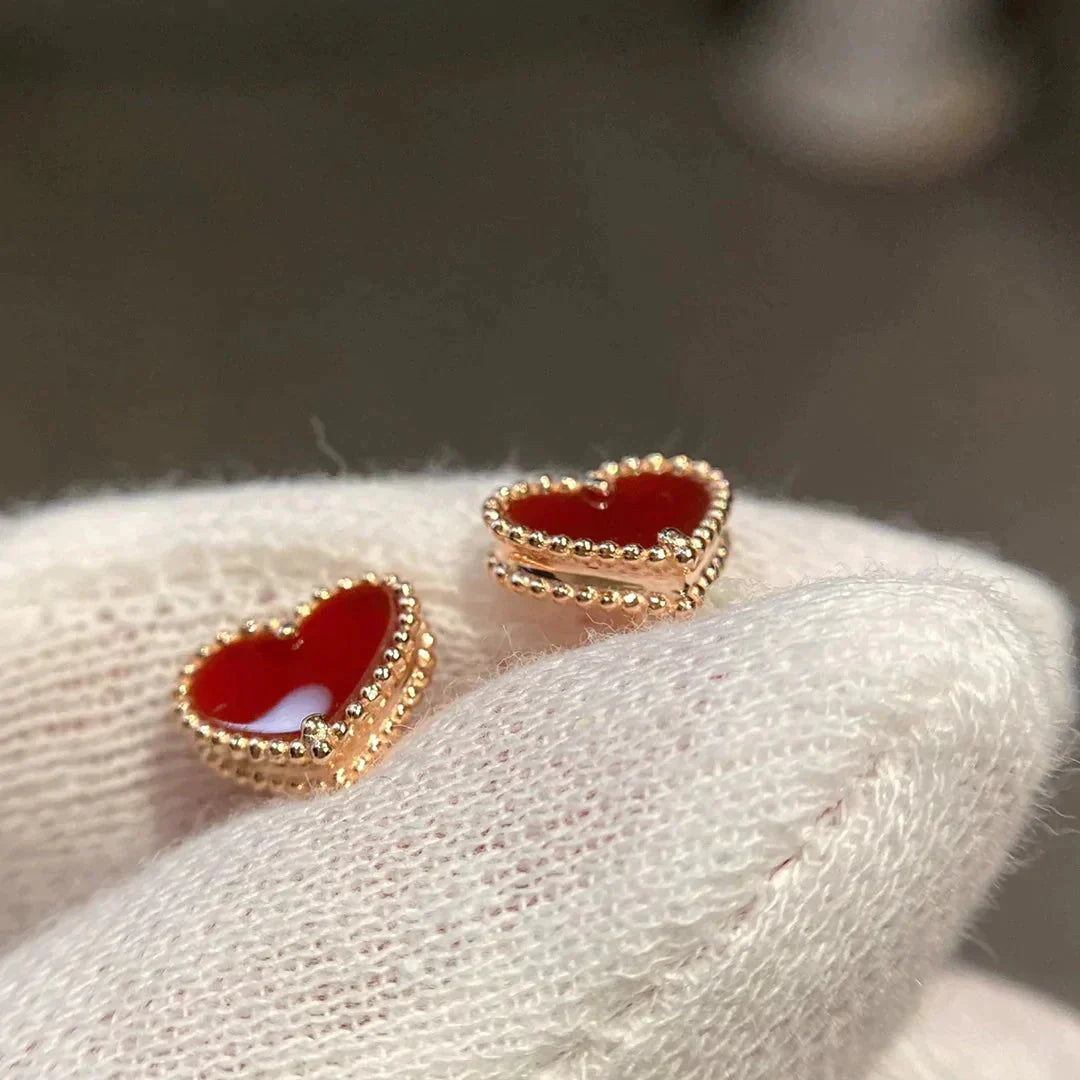 ¡®Loco¡¯HEART CARNELIAN STUD EARRINGS
