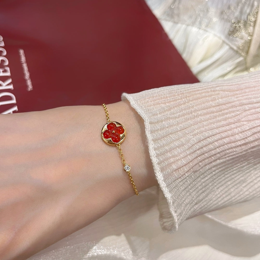 ¡®Loco¡¯SUN PEDANT CARNELIAN BRACELET