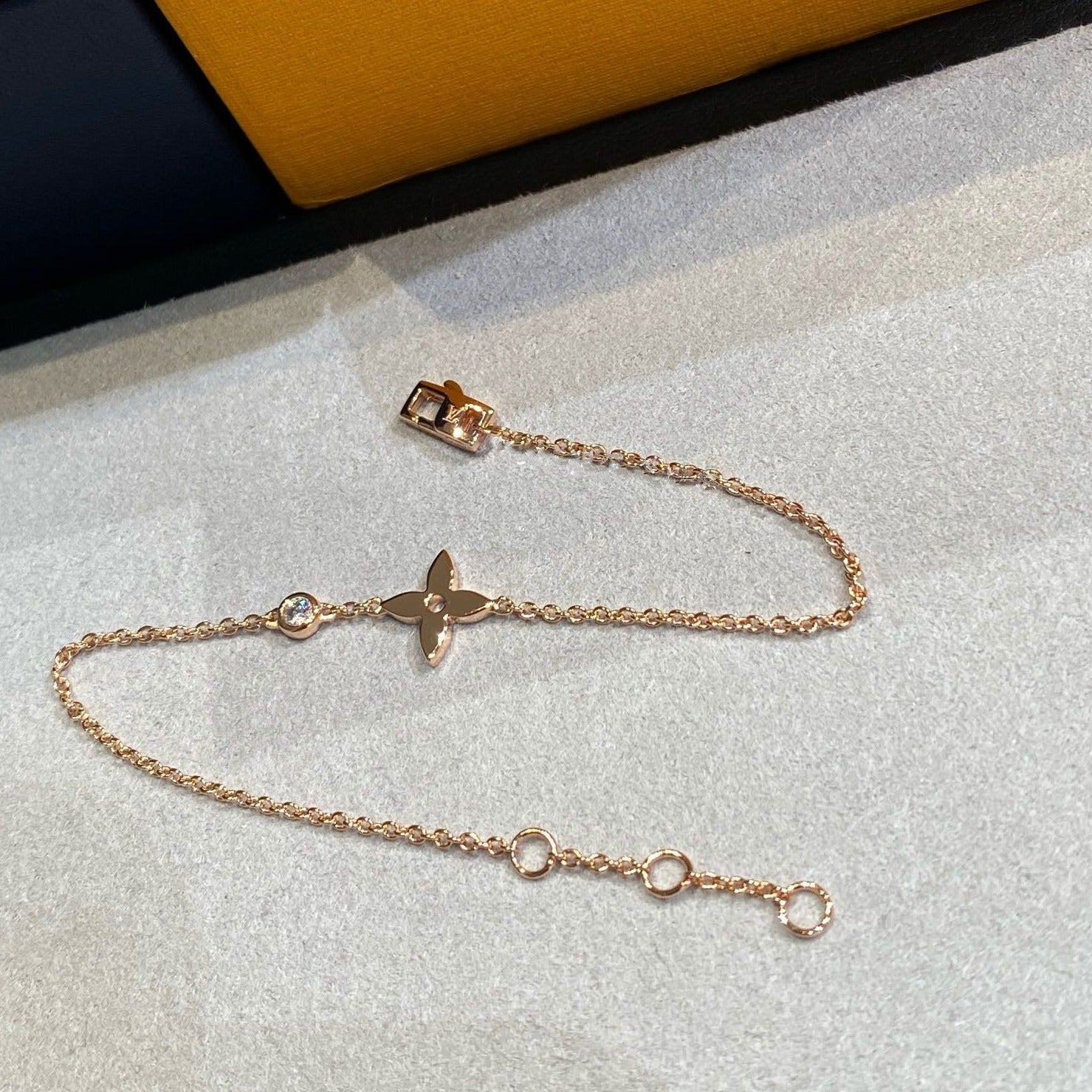 ¡®Loco¡¯STAR DIAMOND PINK GOLD BRACELET