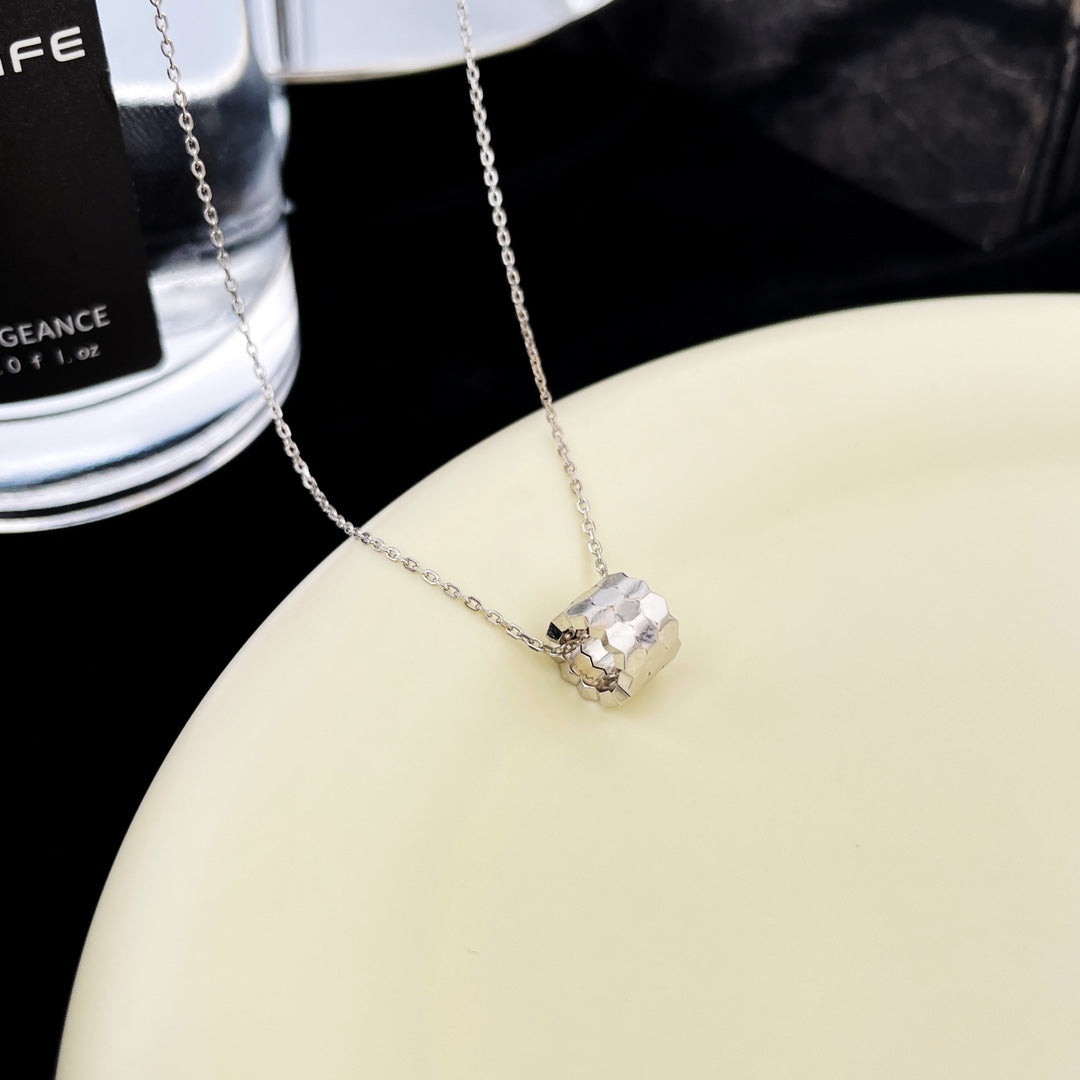 ¡®Loco¡¯BEE MINI PEDANT DIAMOND NECKLACE