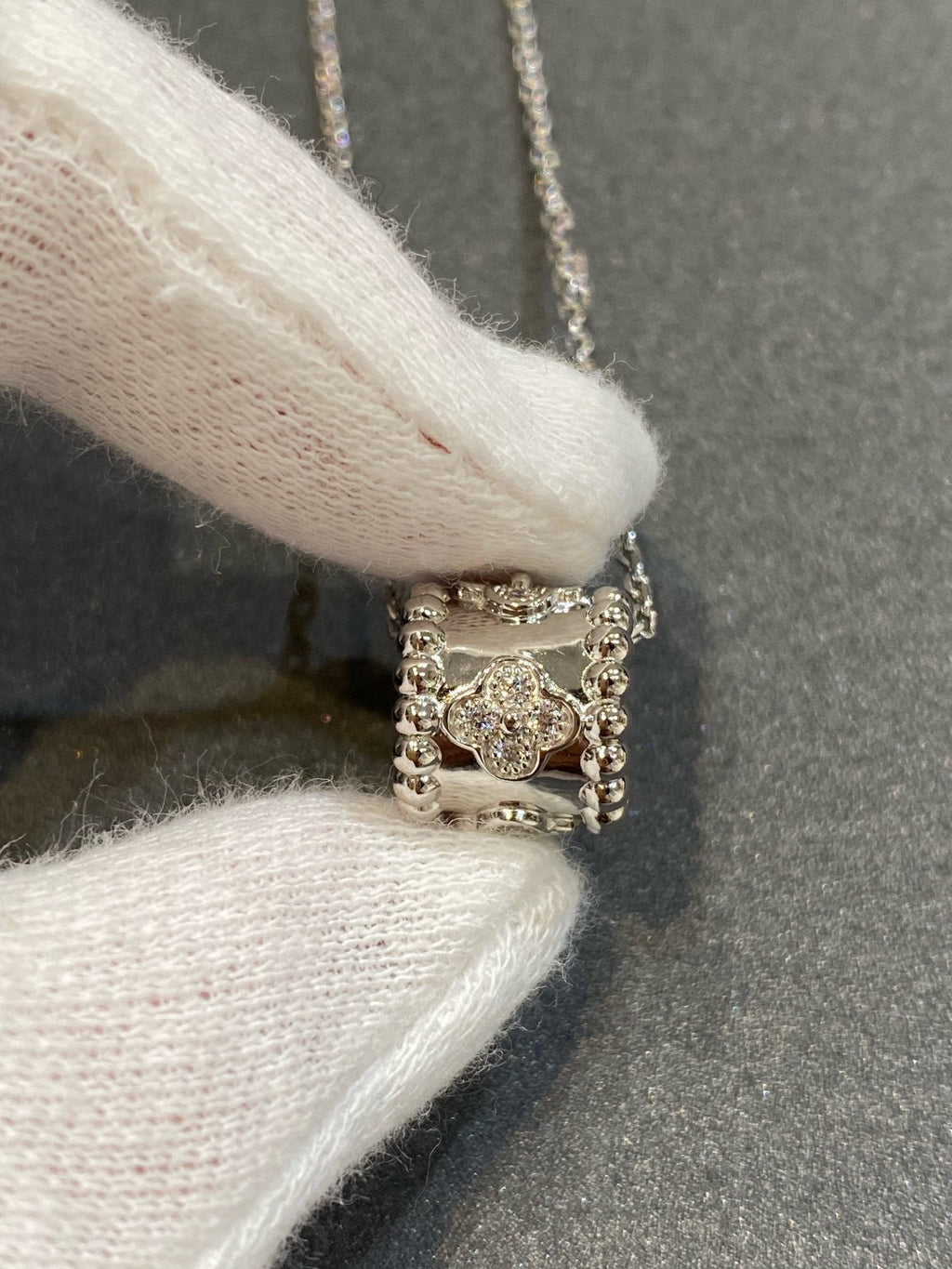 ¡®Loco¡¯PERLEE PEDANT SIVLER DIAMOND NECKLACE