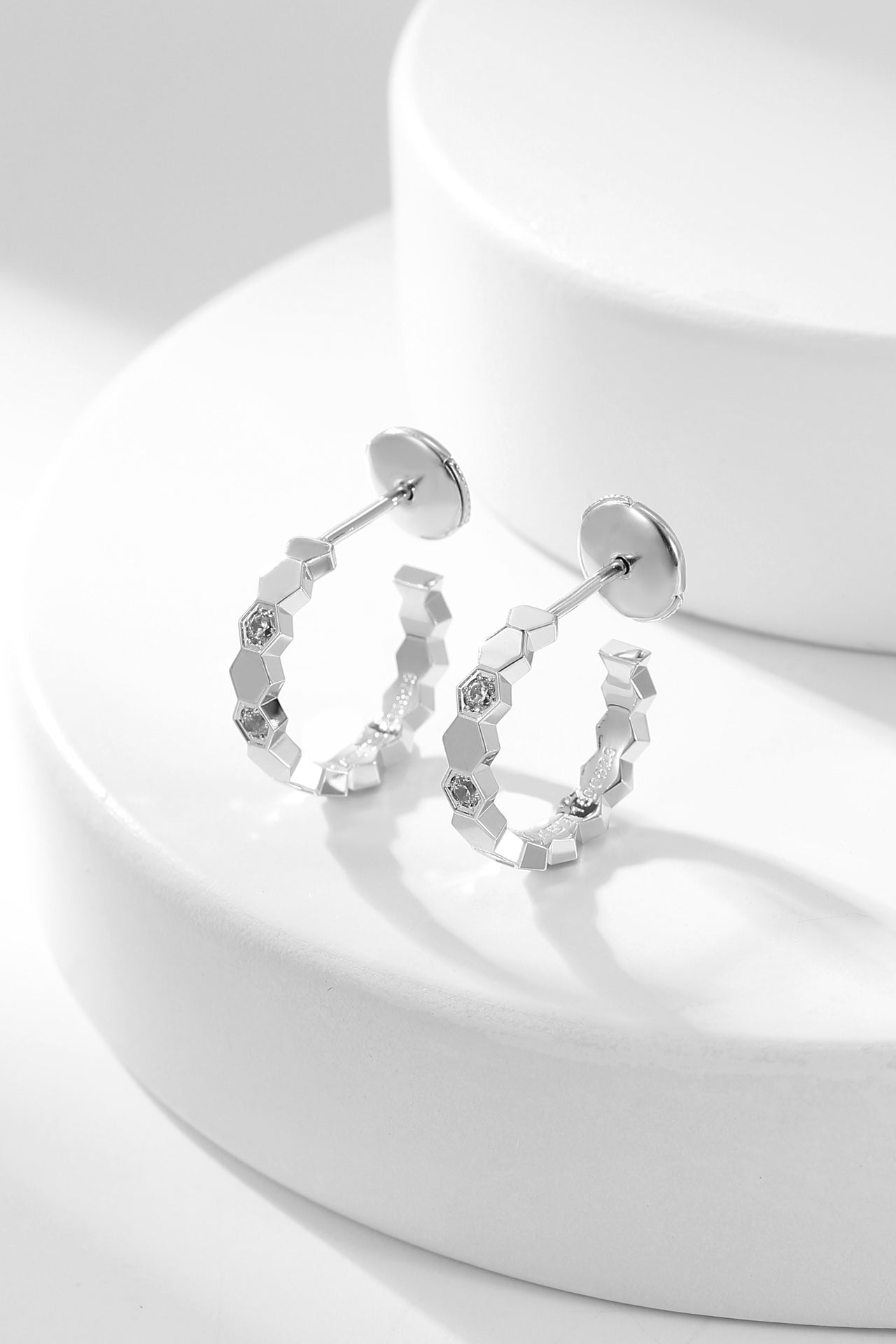 ¡®Loco¡¯BEE LOVE DIAMOND HOOP EARRINGS