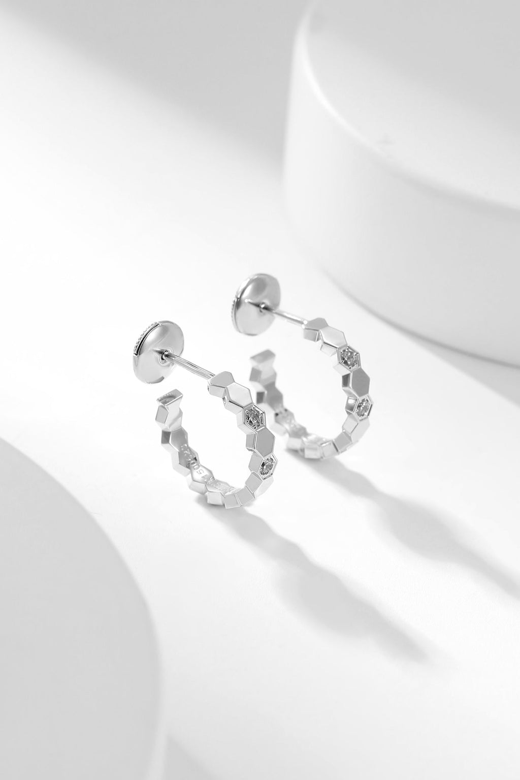 ¡®Loco¡¯BEE LOVE DIAMOND HOOP EARRINGS