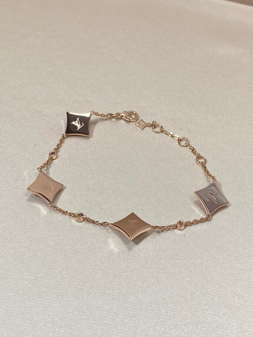 ¡®Loco¡¯STAR 4 MOTIF MOP DIAMOND PINK GOLD BRACELET