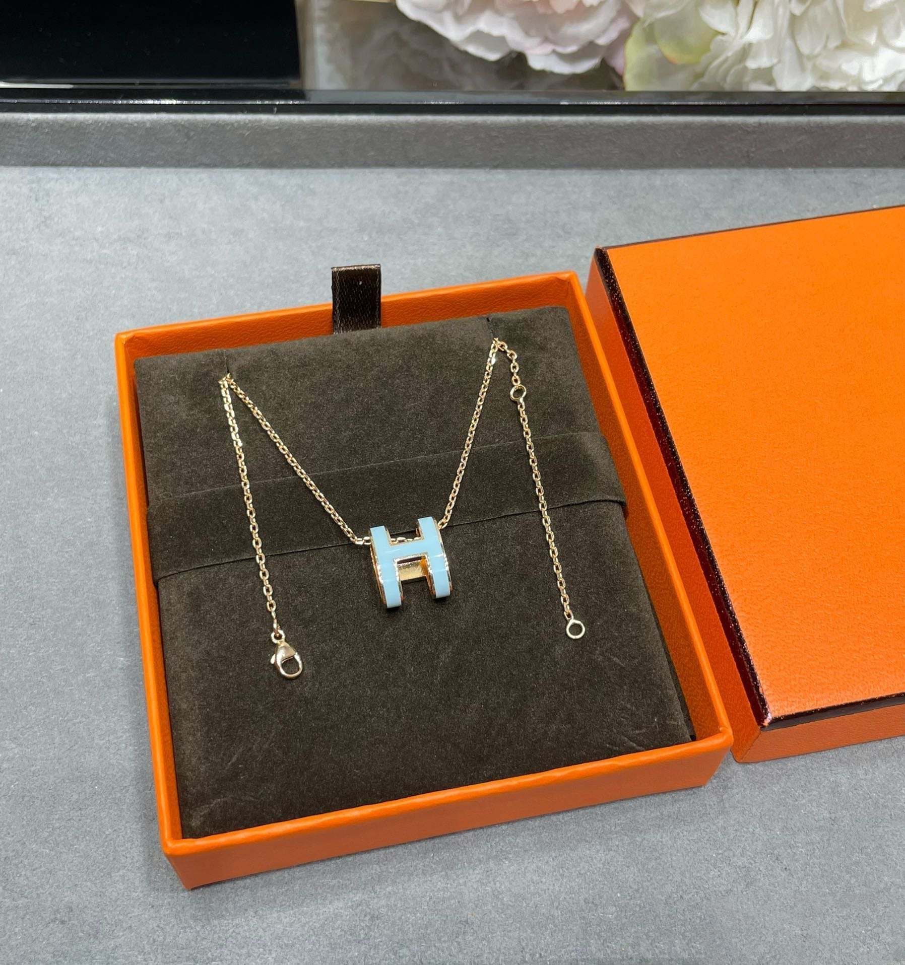 ¡®Loco¡¯POP H SKY BLUE NECKLACE