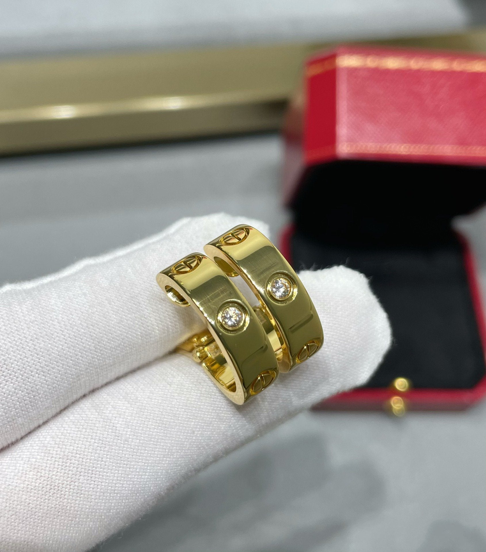 ¡®Loco¡¯LOVE 5.5MM 1 DIAMOND EARRINGS