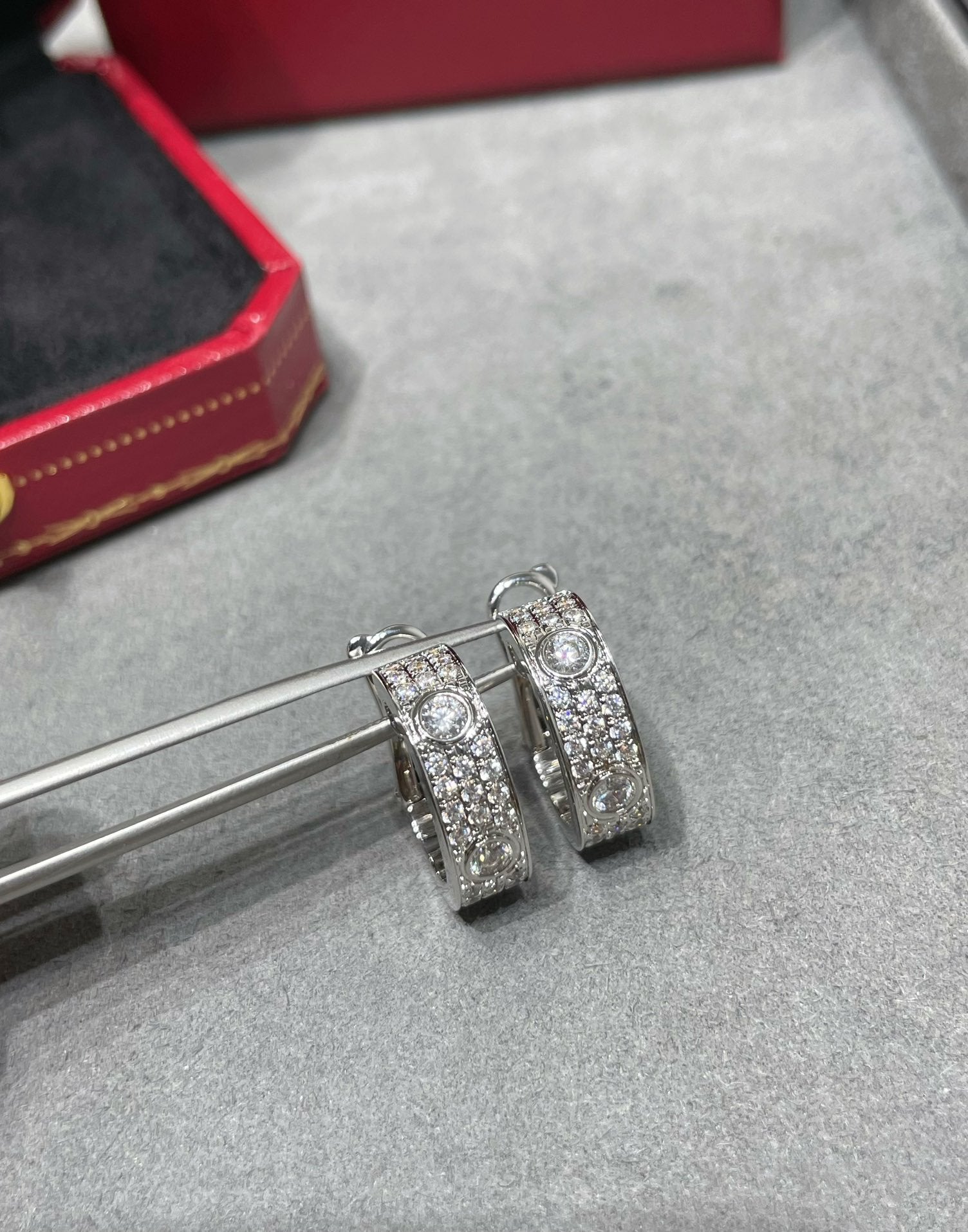 ¡®Loco¡¯LOVE 5.5MM DIAMOND PAVED EARRINGS