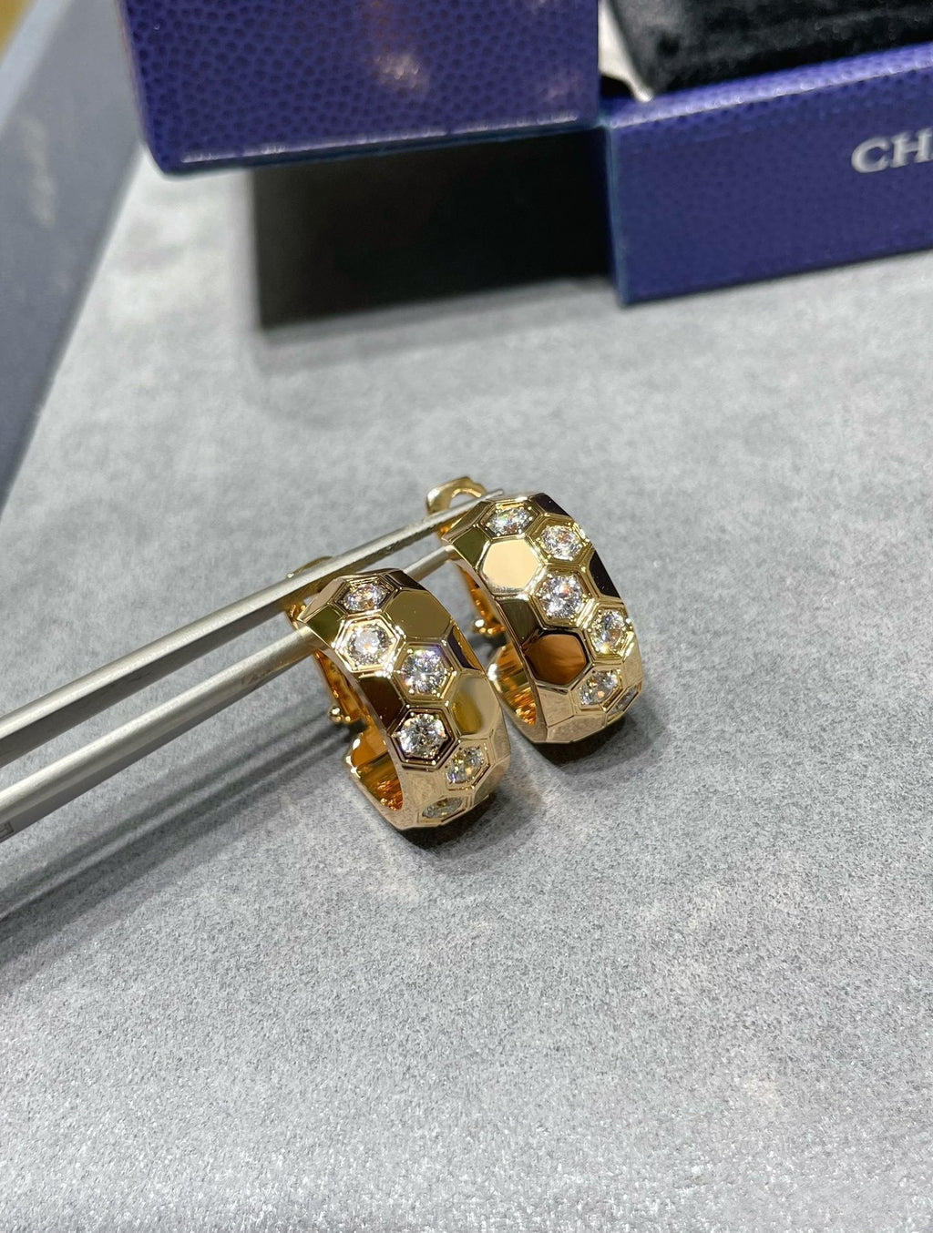 ¡®Loco¡¯BEE LOVE DIAMOND HOOP EARRINGS