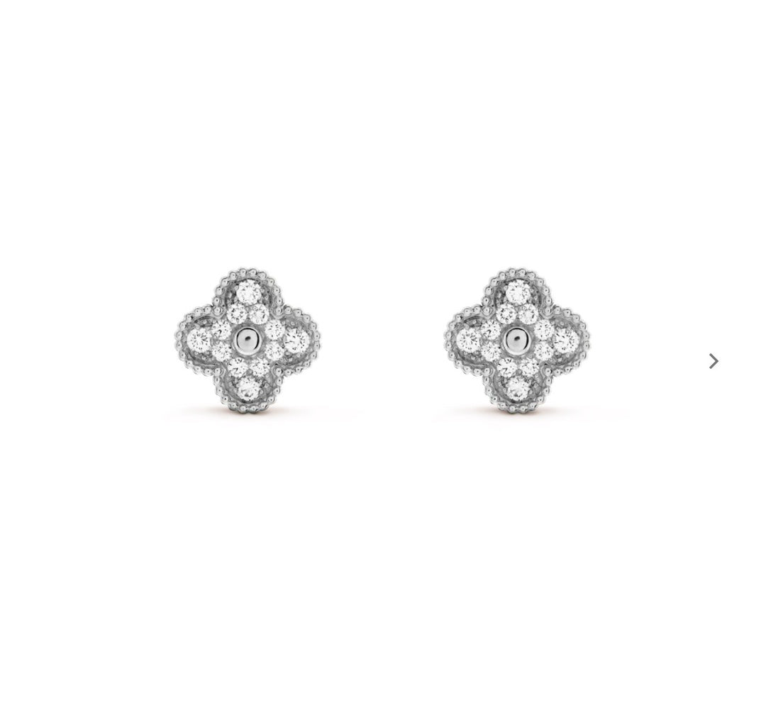 Loco CLOVER 1 MOTIFS DIAMOND STUD EARRINGS SILVER