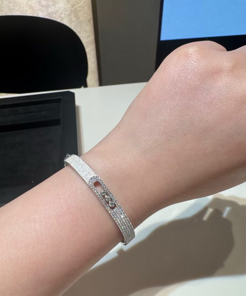[Loco] 2026 BRAND-NEW FROSTED BRACELET WITH DIAMONDS THREE COLORS