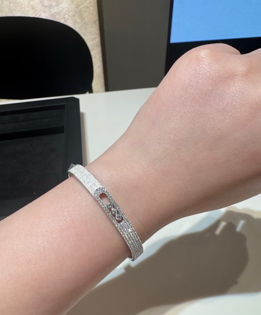 [Loco] 2026 BRAND-NEW FROSTED BRACELET WITH DIAMONDS THREE COLORS