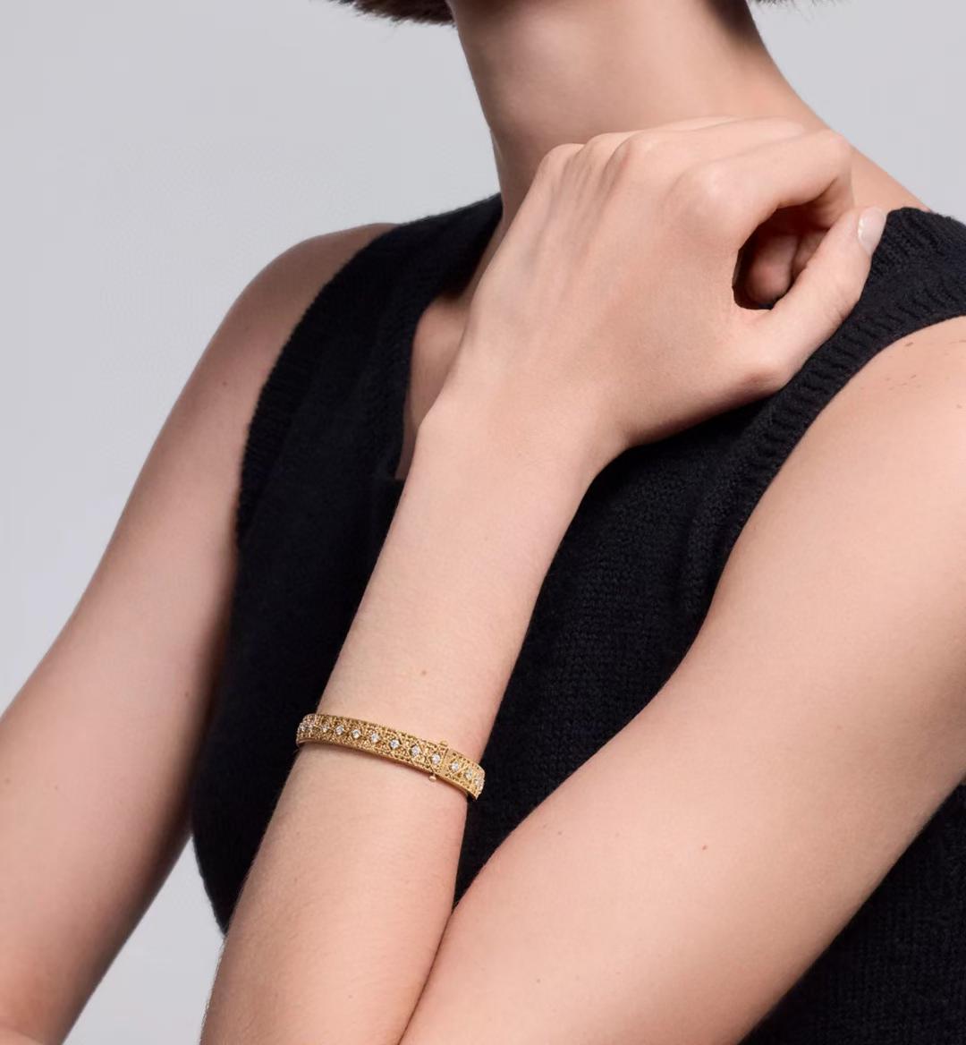 [Loco] 2026 WOVEN-PATTERN BRACELET SET WITH FULL DIAMOND INLAY THREE-COLORS