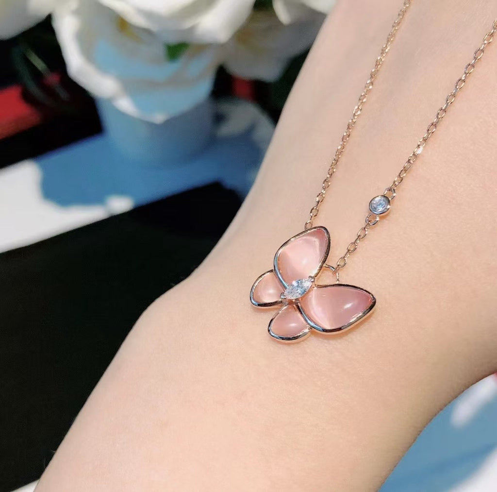[Loco]BUTTERFLY PINK MOTHER-OF-PEARL DIAMOND NECKLACE