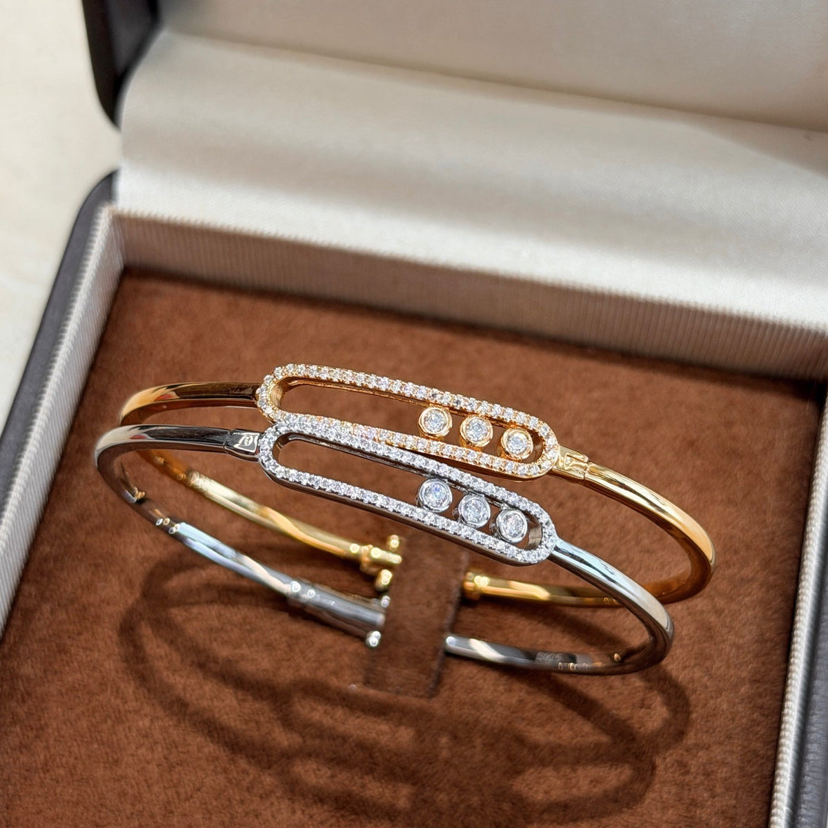 [Loco]Move Pavé Diamond Bangle Bracelet M