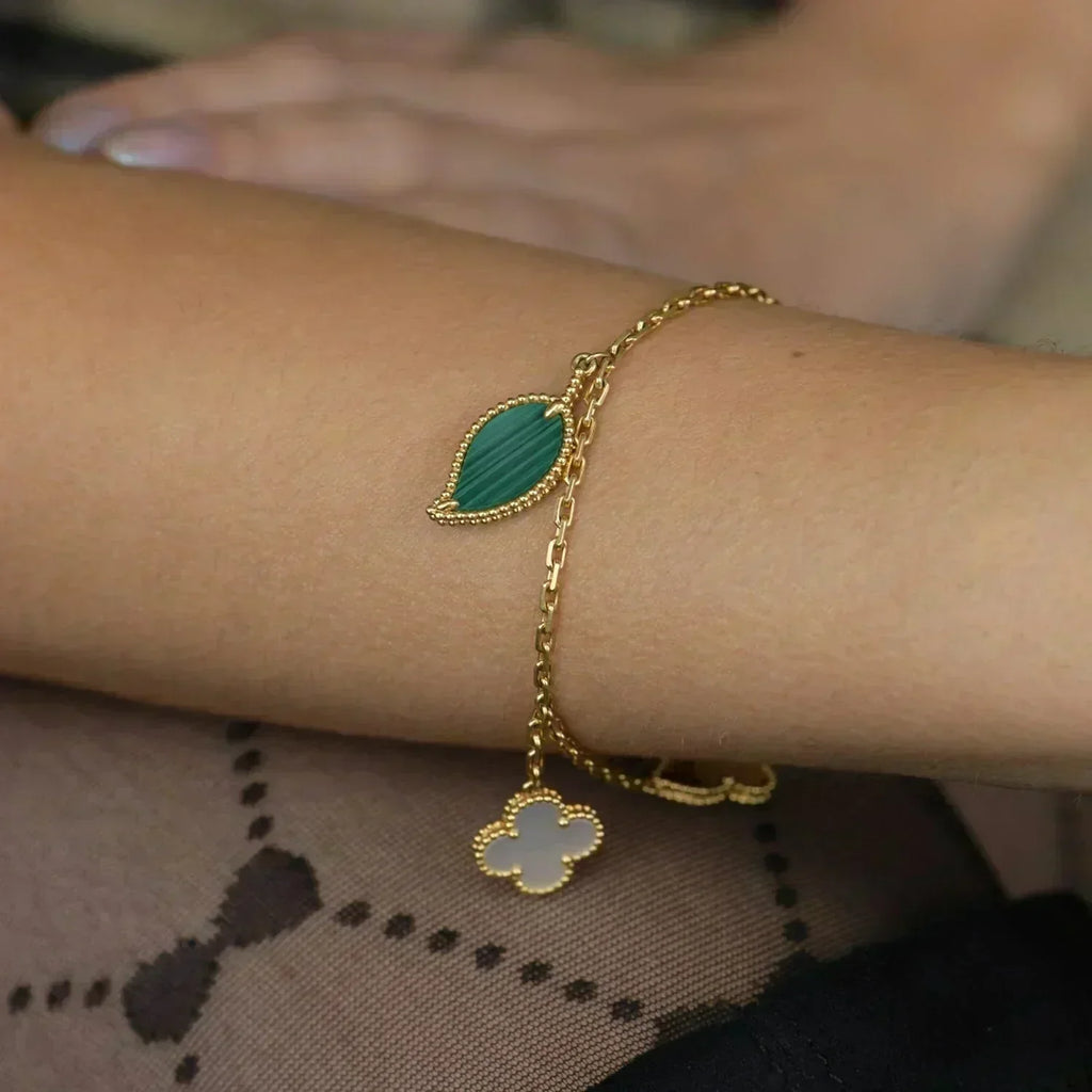 ¡®Loco¡¯LUCKY SPRING 5 MOTIF GOLD BRACELET
