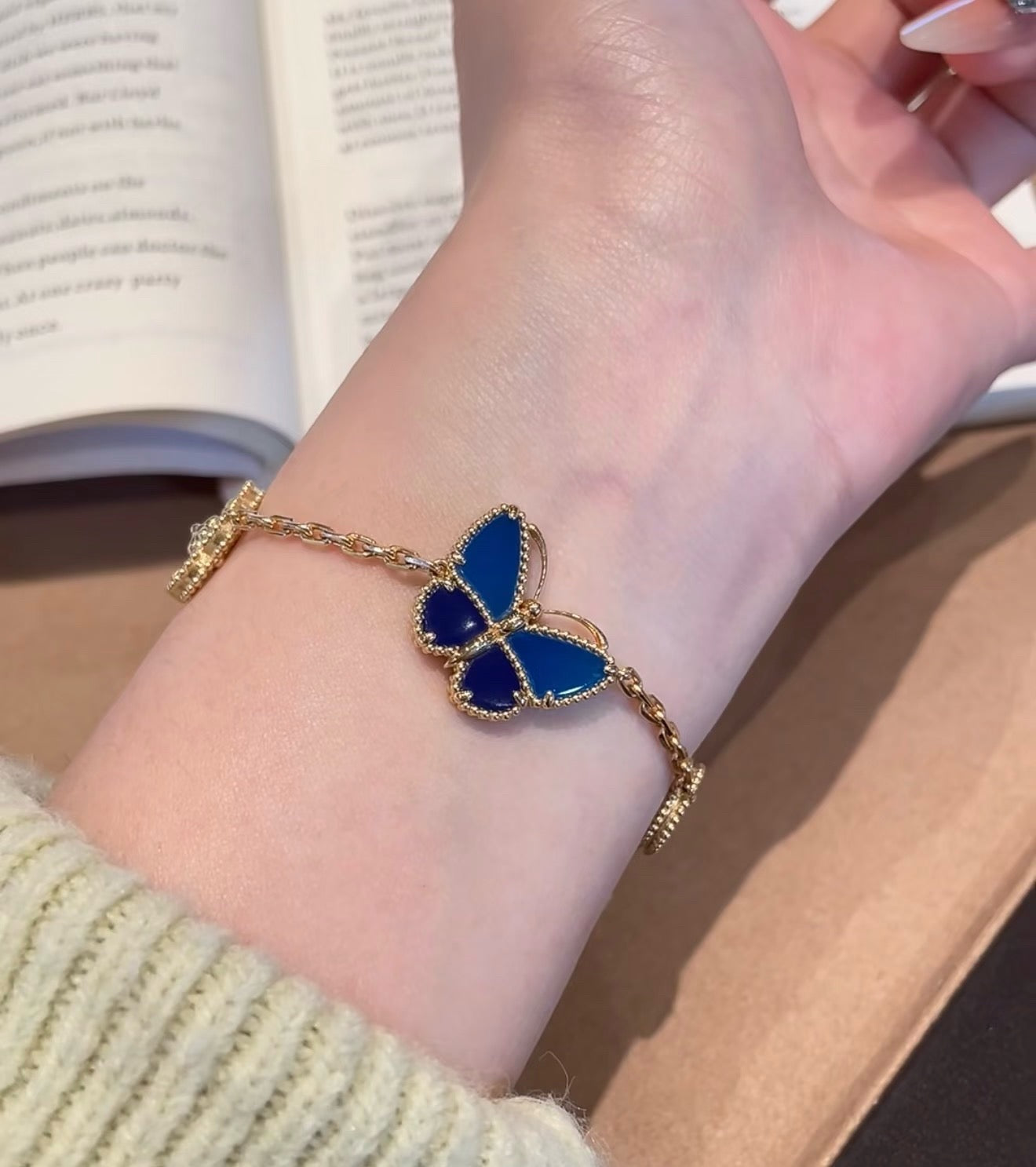 [Loco JURI]LUCKY SPRING BUTTERFLY 5 MOTIF BRACELET