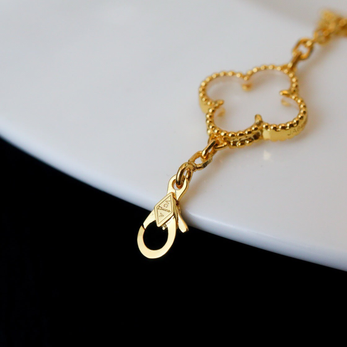 [Loco]New CLOVER 5 MOTIF ROCK CRYSTAL BRACELET