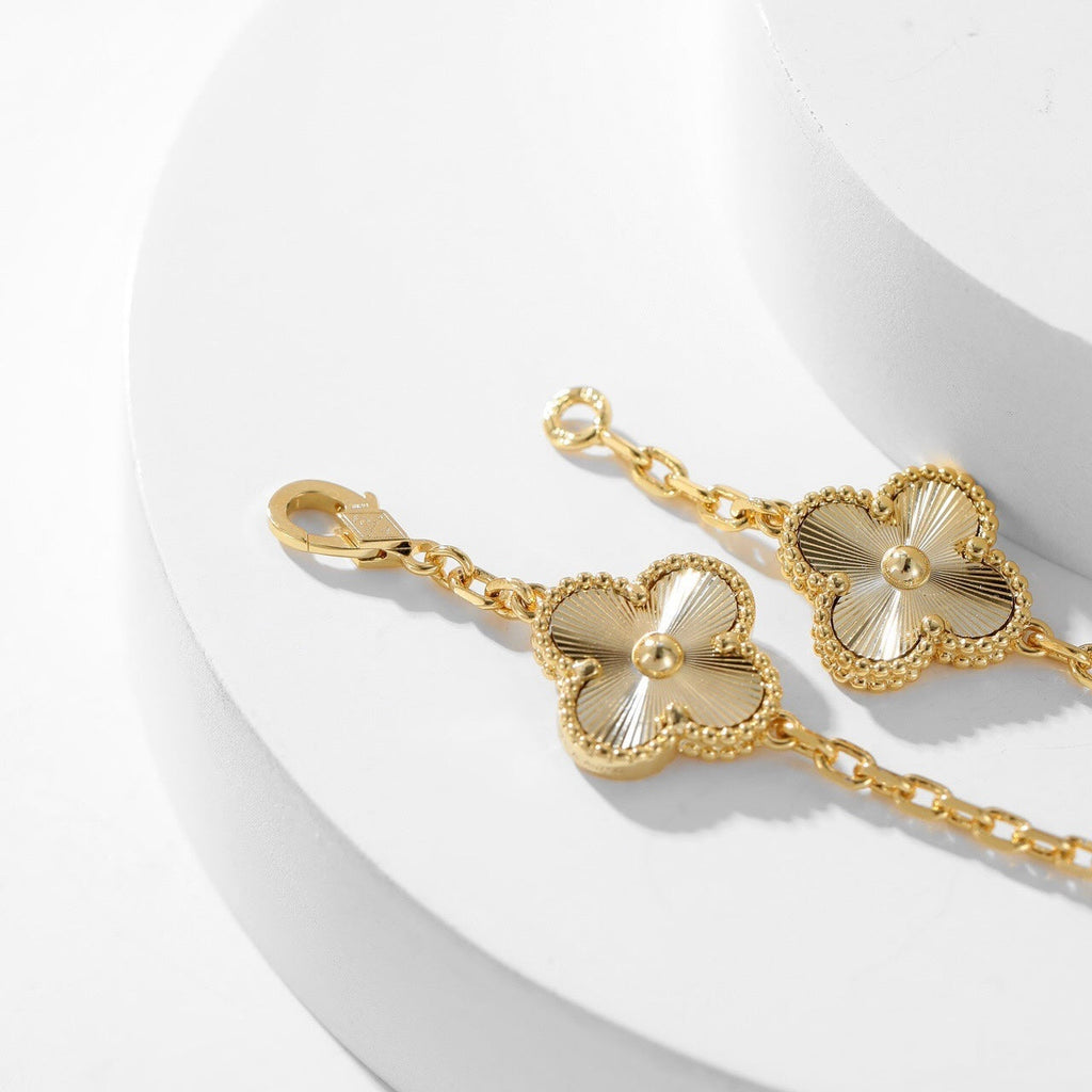 ¡®Loco¡¯CLOVER 10 MOTIFS LASER NECKLACE