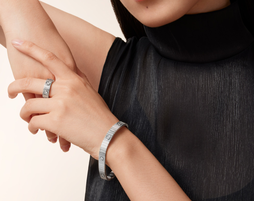 Loco NEW 7 MM 7-DIAMOND HEART-SHAPED BRACELET
