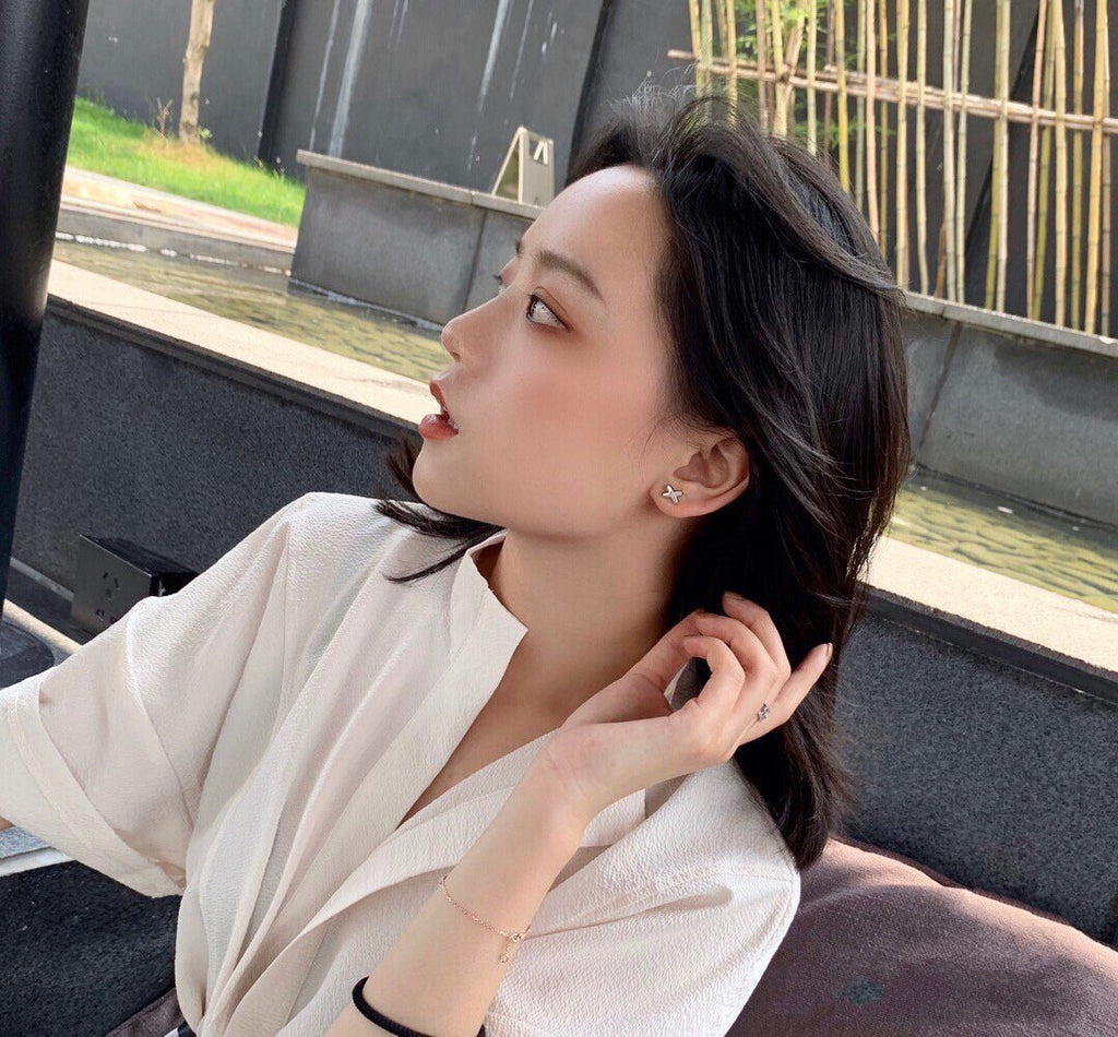 ¡®Loco¡¯JEUX DE WHITE MOP PINK GOLD DIAMOND EARRINGS