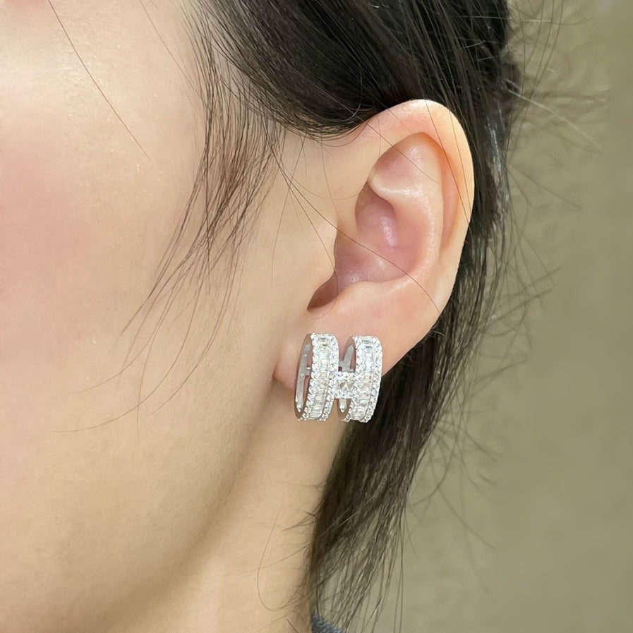 ¡®Loco¡¯H STUD EARRINGS WITH SILVER DIAMONDS