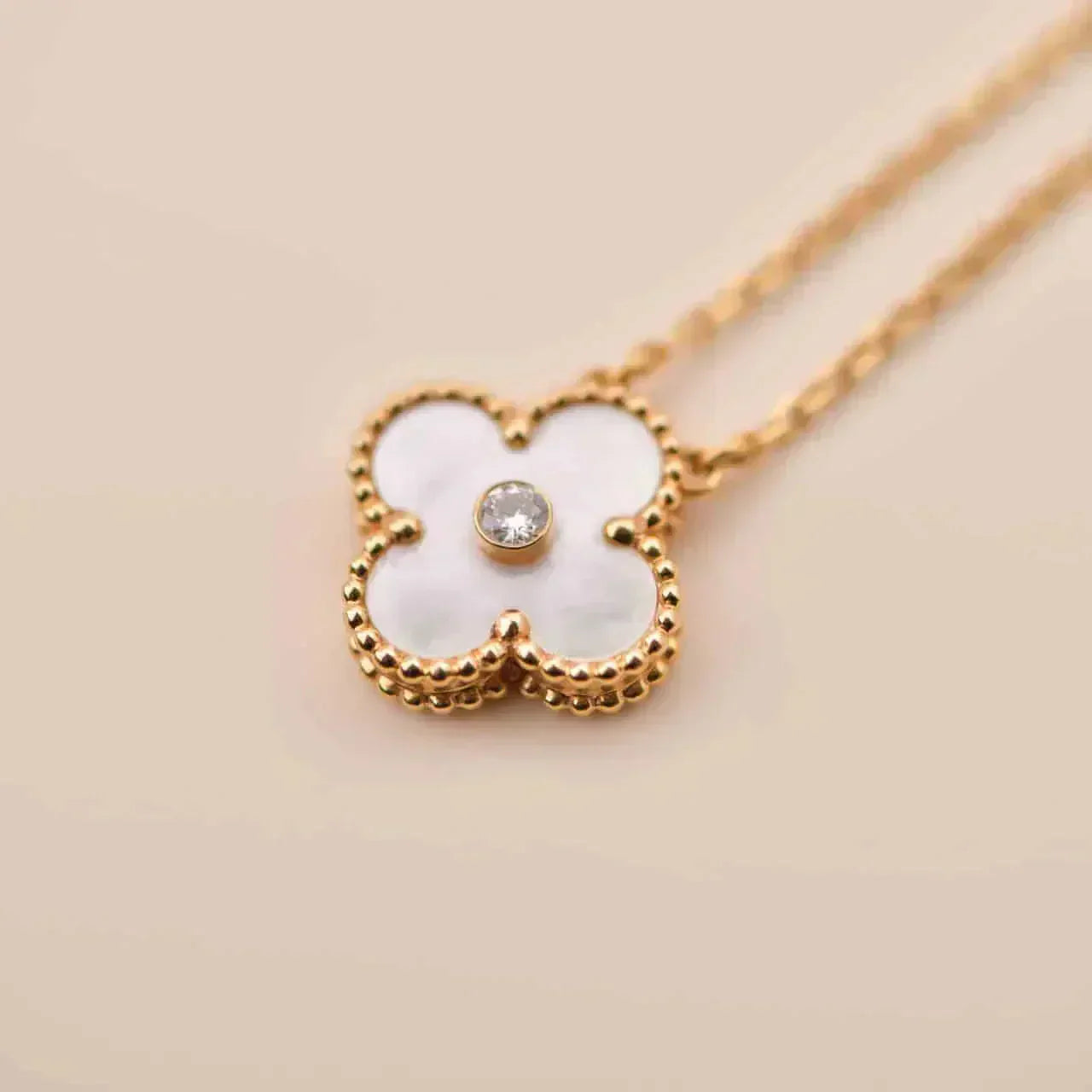 ¡®Loco¡¯CLOVER 15MM DIAMOND WHITE FRITILLARIA NECKLACE
