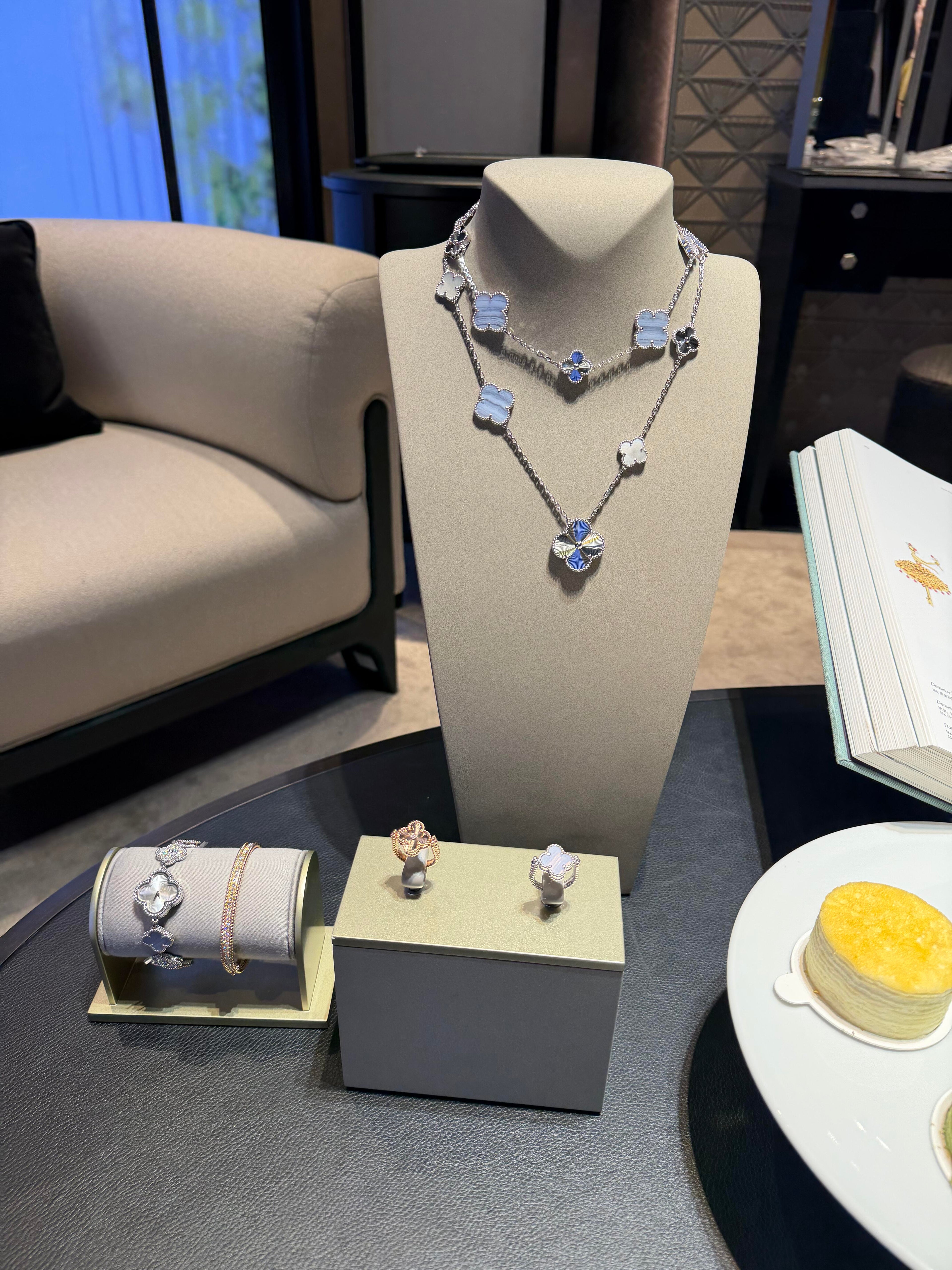 [¡®Loco¡¯] 25 NEW CLOVER 15 MOTIFS PURPLE CHALCEDONY