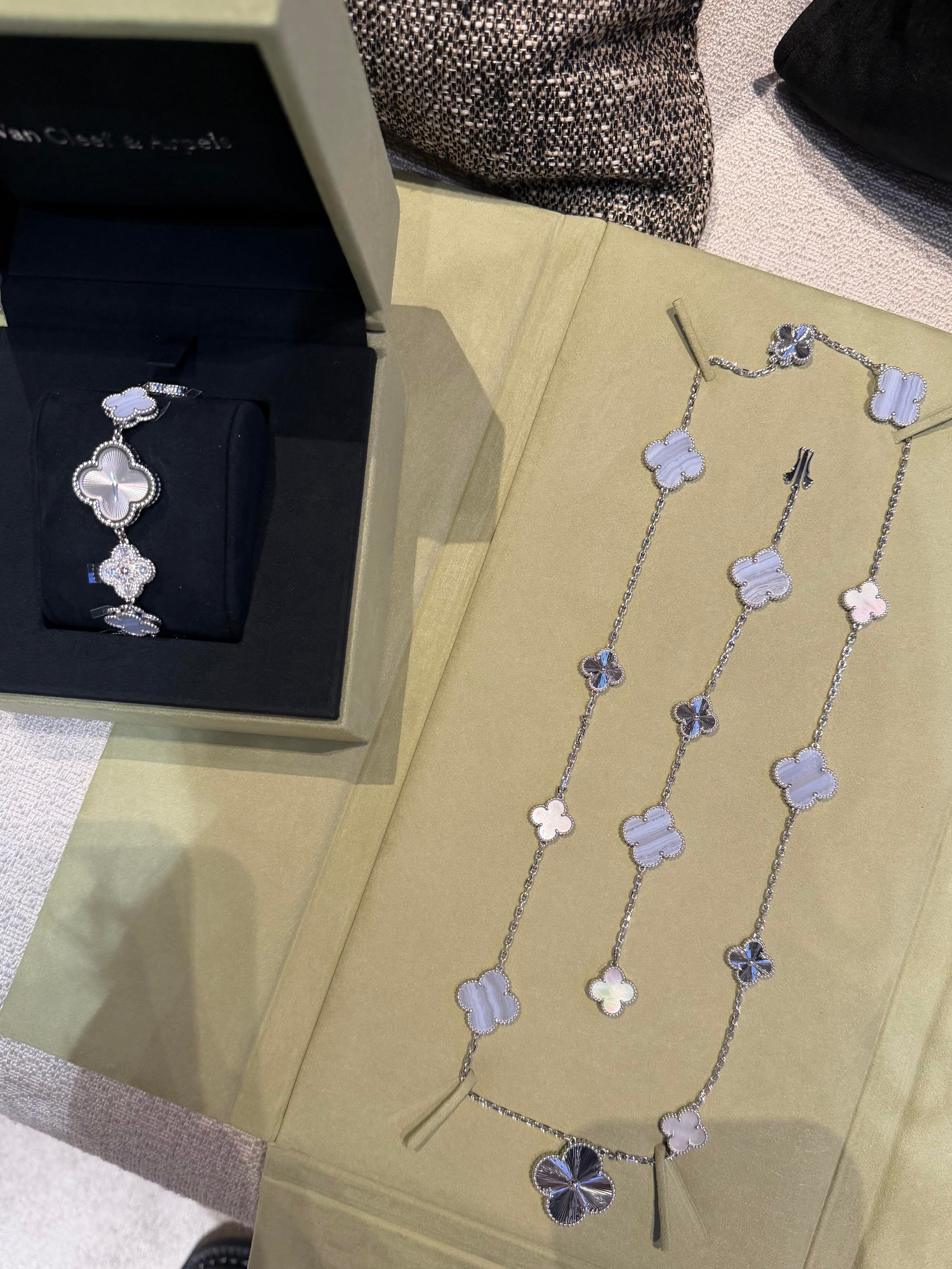 [¡®Loco¡¯] 25 NEW CLOVER 15 MOTIFS PURPLE CHALCEDONY