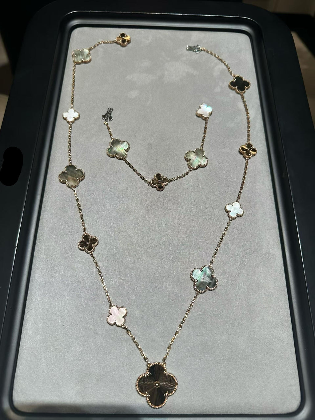 [¡®Loco¡¯] 25 NEW CLOVER 15 MOTIFS GRAY MOTHER-OF-PEARL