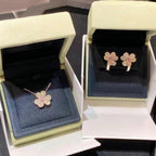 ¡®Loco¡¯FRIVOLE PINK GOLD FLOWER DIAMOND EARRINGS