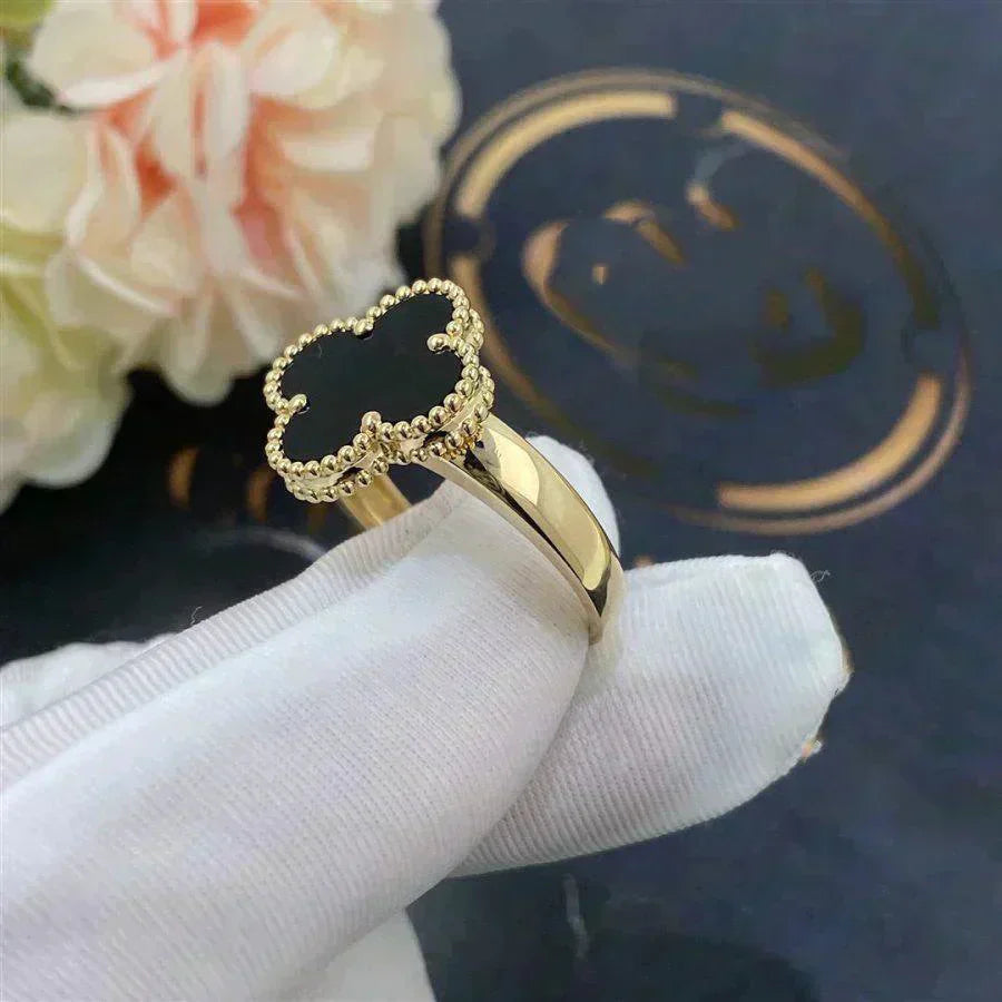 ¡®Loco¡¯CLOVER ONYX RING