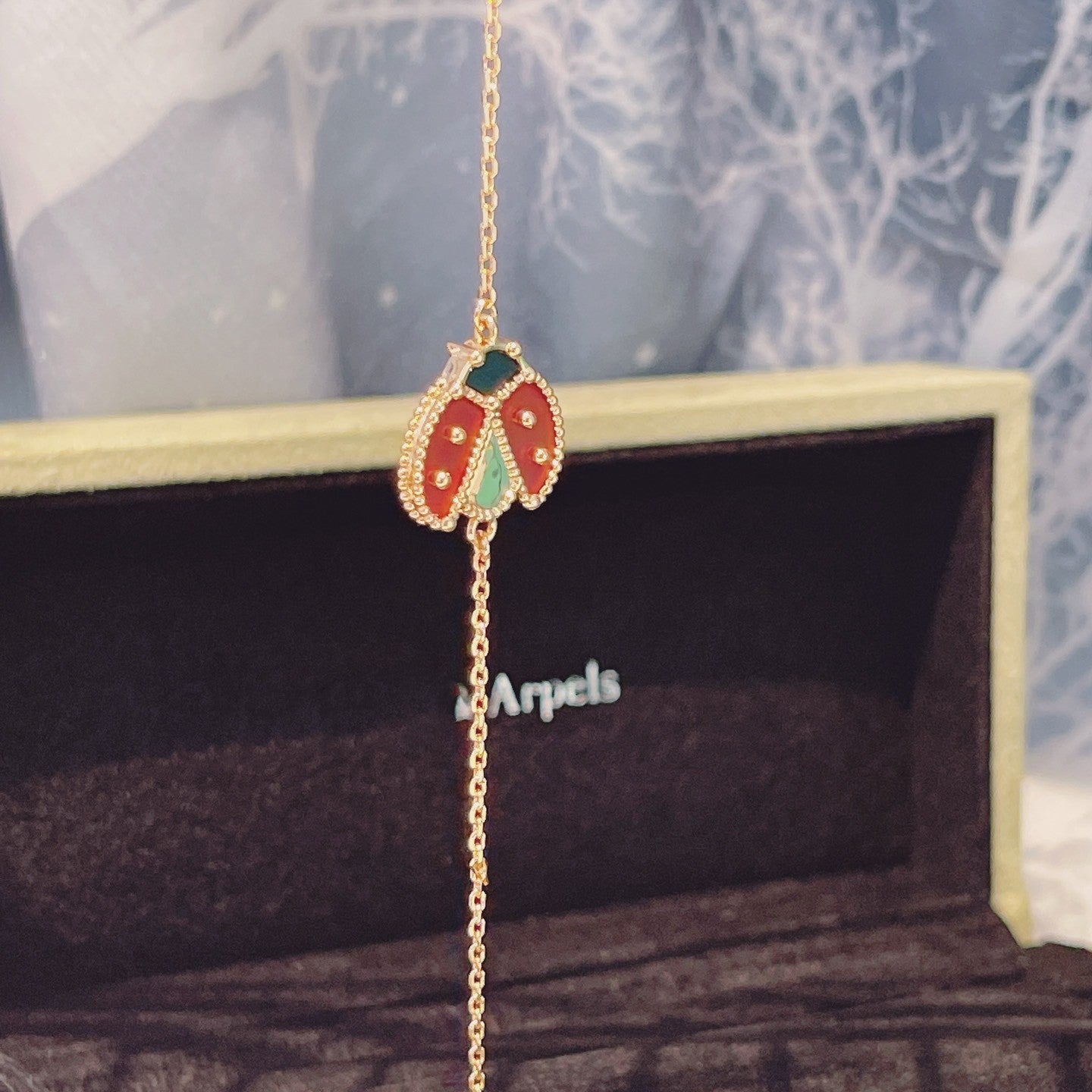 ¡®Loco¡¯LUCKY SPRING 1 MOTIF PINK GOLD BRACELET
